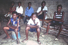 Une salle de classe du collège St Stéphane dans la banlieue de Kinshasa 